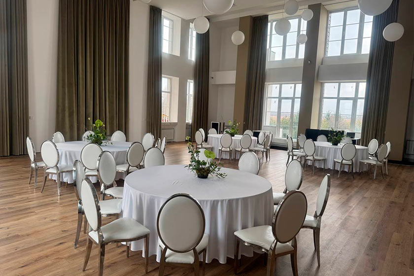 Зал «Бёрди»